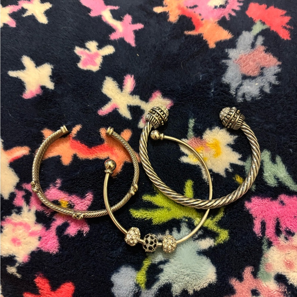 Silver Twisted Women's Bracelet Set